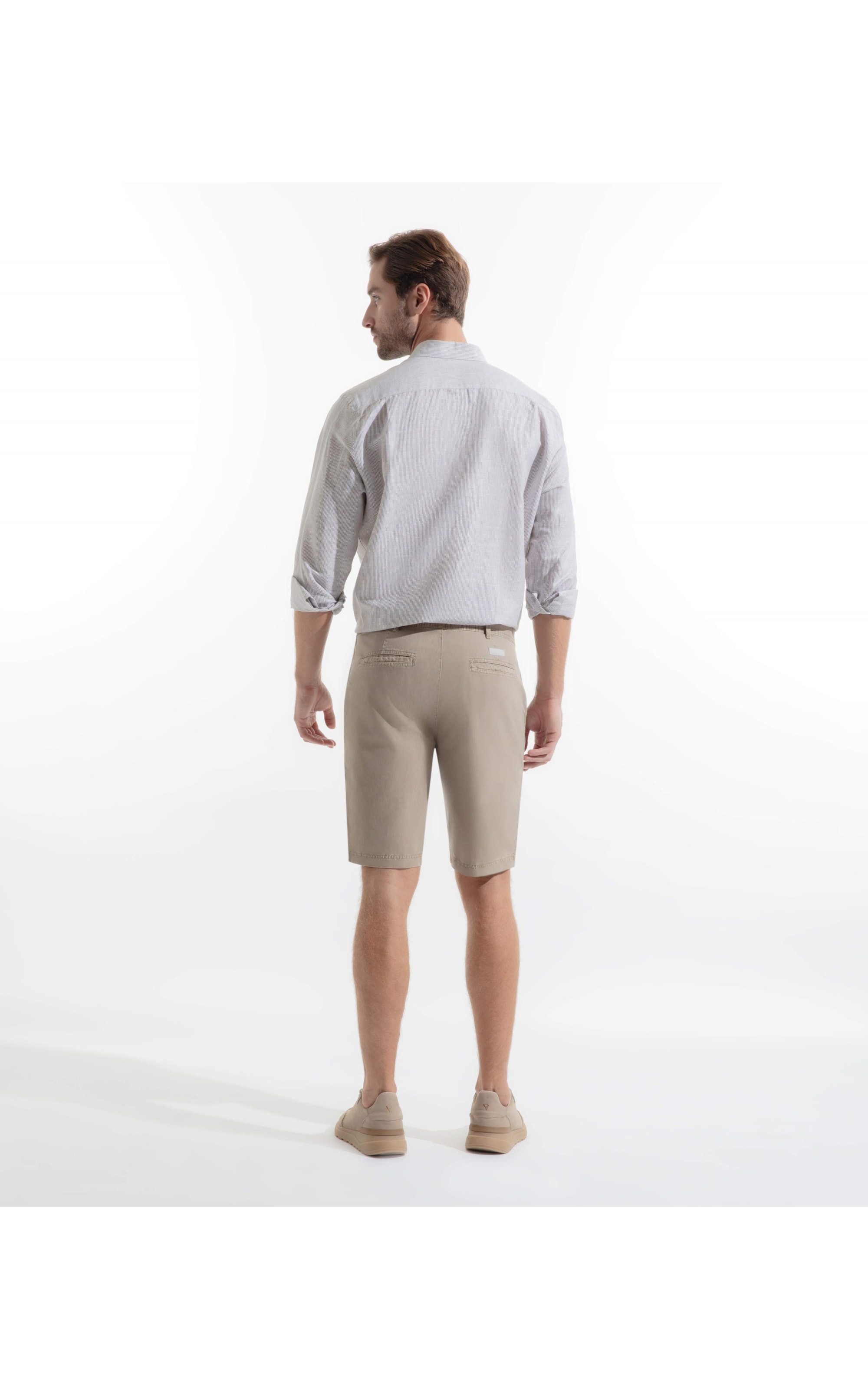 Bermuda Chino Color Husk