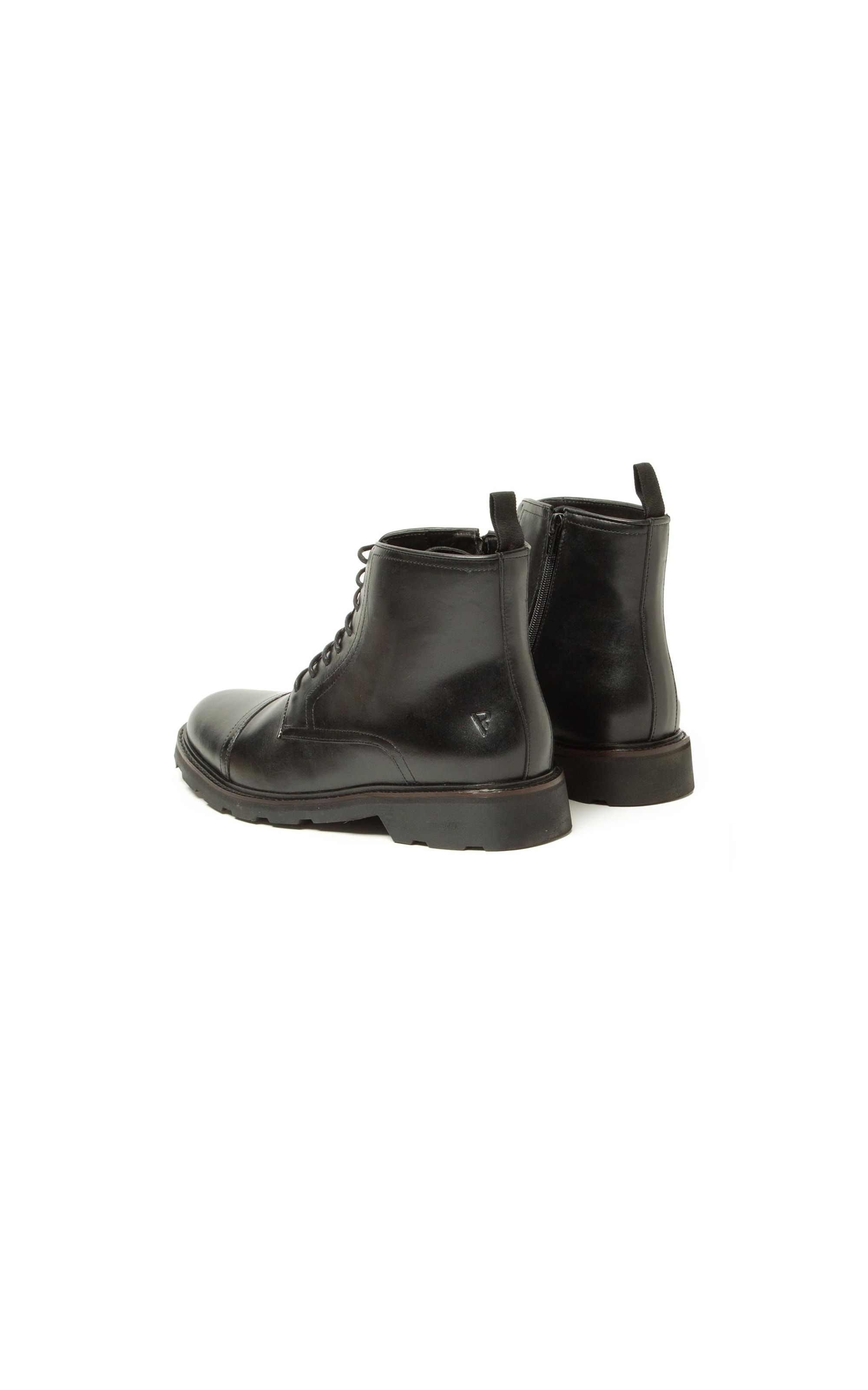 Bota Ian Preto