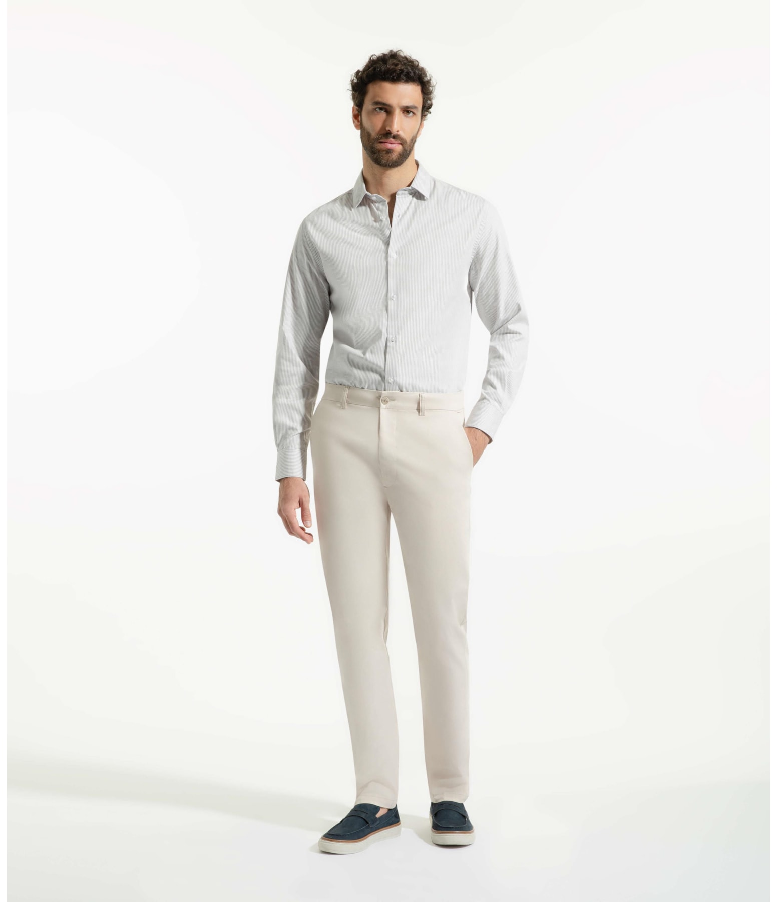 Calça Color Twill Piece Dye Tradicional Chino Sandy