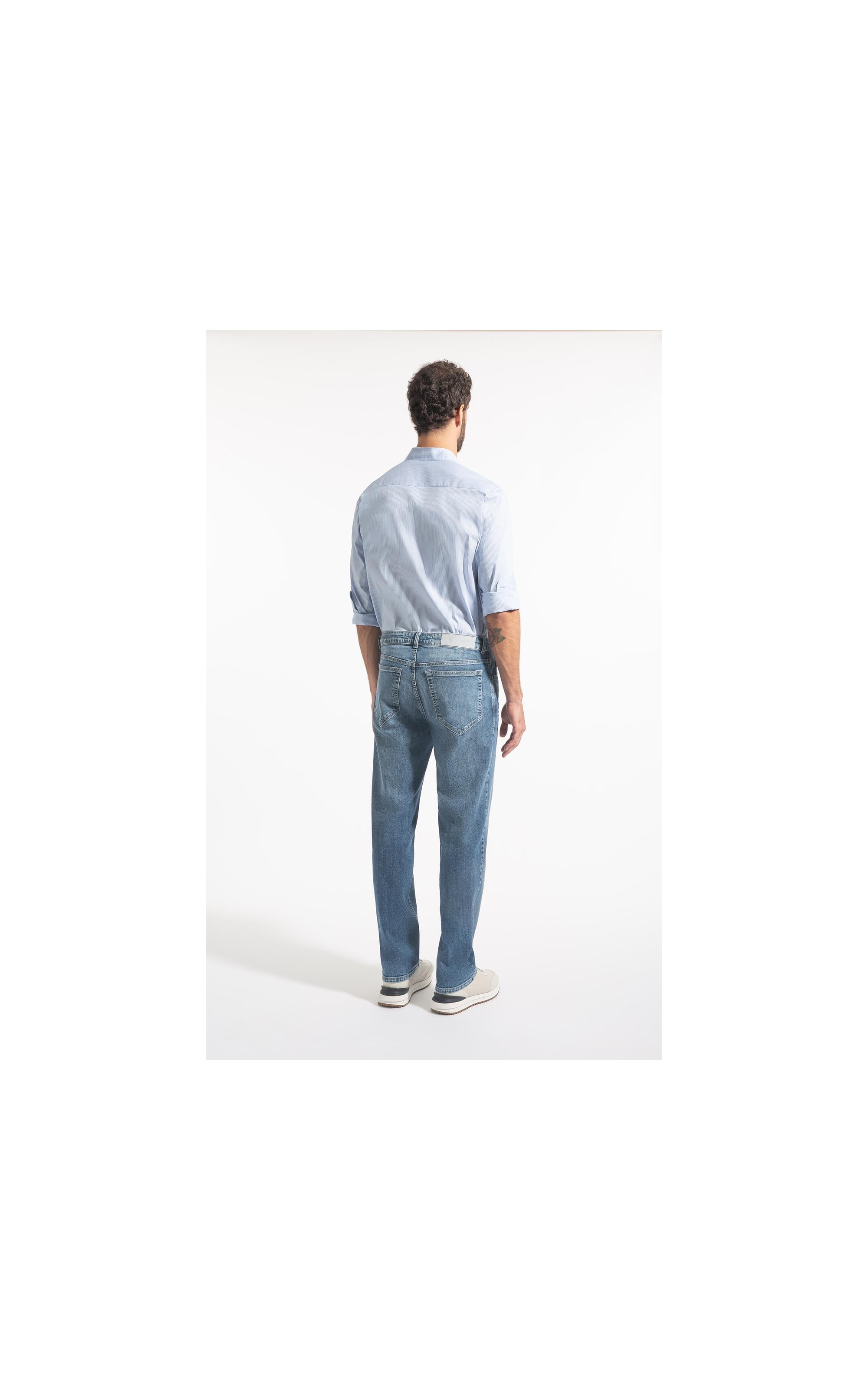 Calça Jeans High Comfort Stretch 5 Pockets Lavagem Baixa