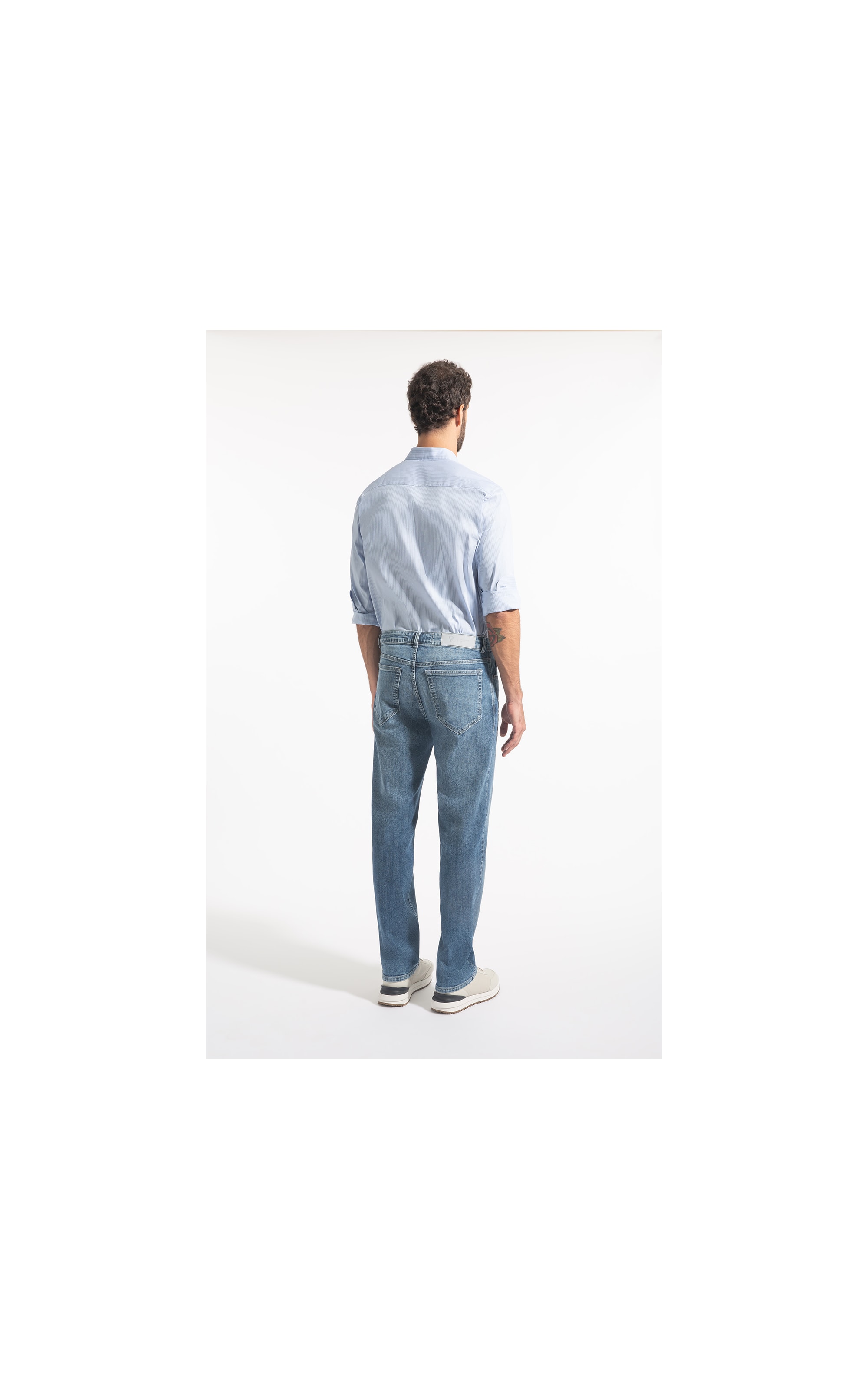 Calça Jeans High Comfort Stretch 5 Pockets Lavagem Baixa