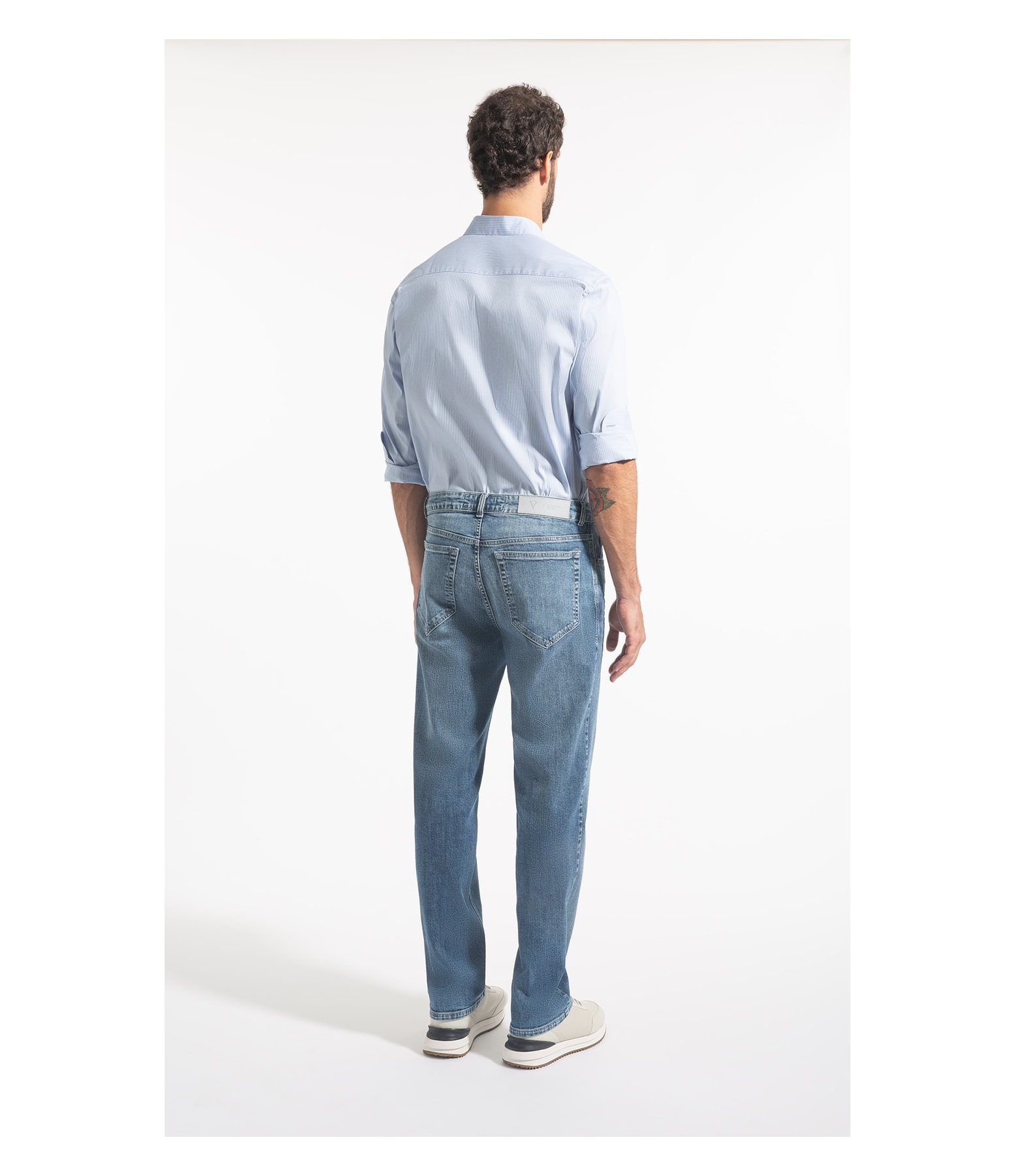 Calça Jeans High Comfort Stretch 5 Pockets Lavagem Baixa