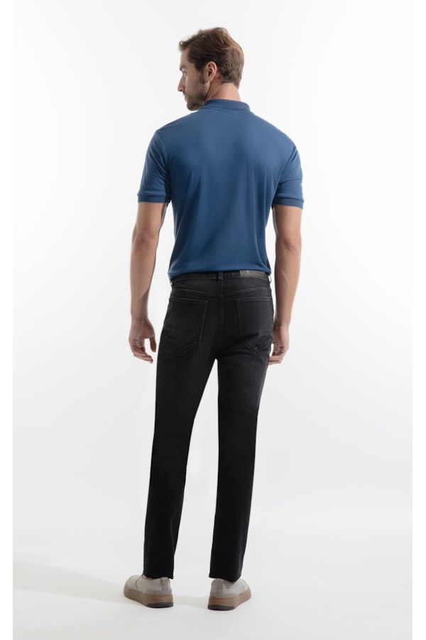 Calça Jeans Intense Black Slim Lavagem Alta