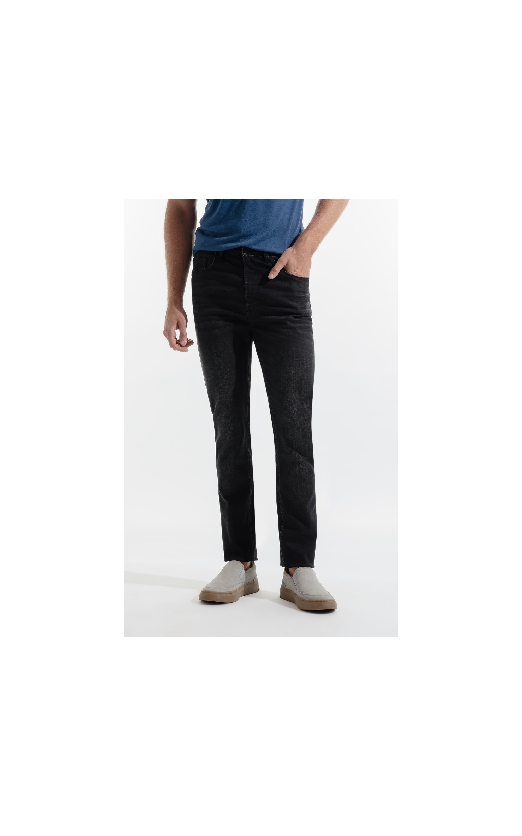 Calça Jeans Intense Black Slim Lavagem Alta
