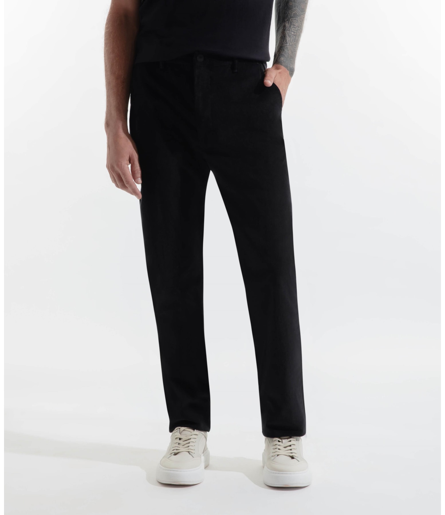 Calça Veludo Slim Preto