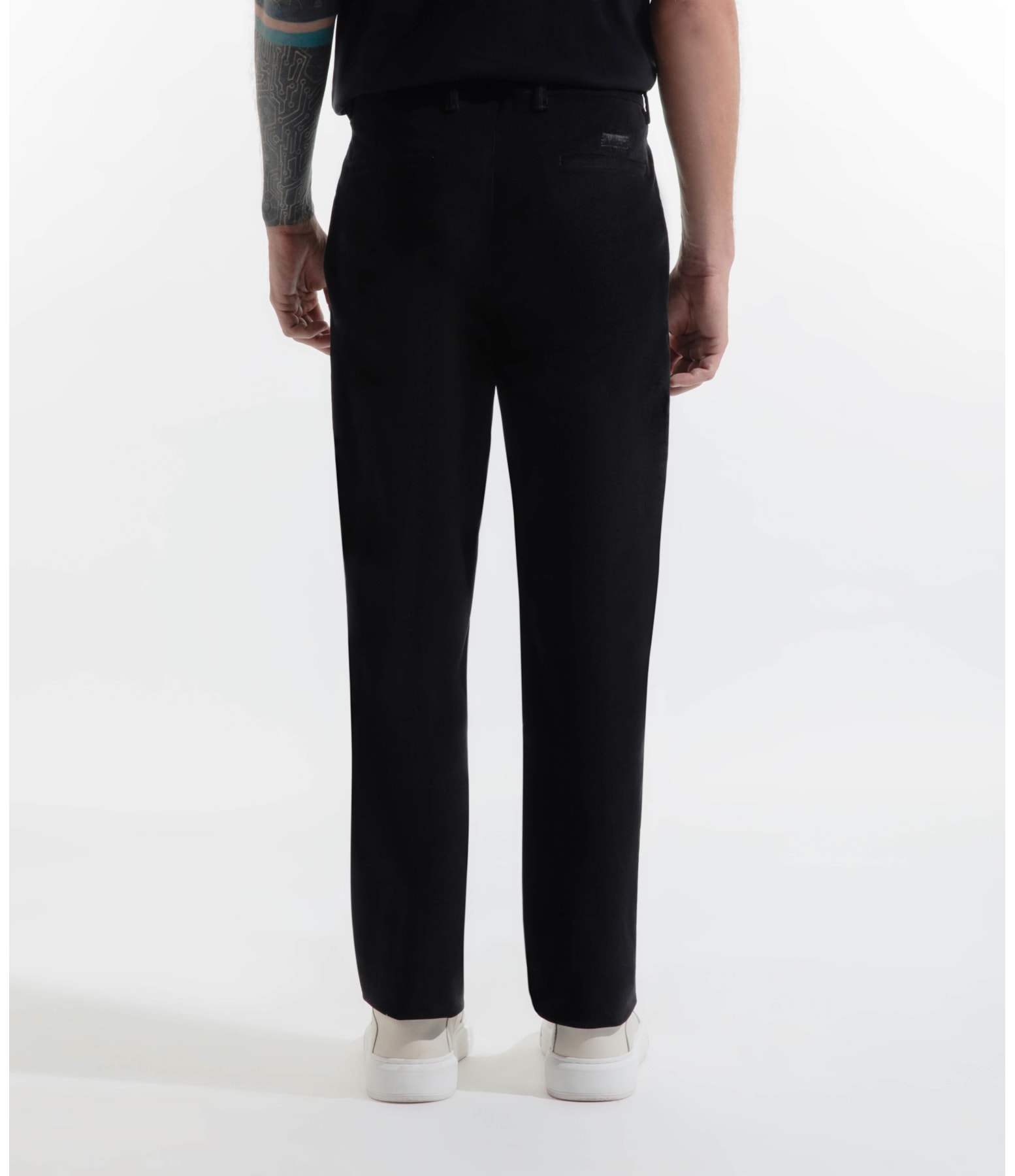 Calça Veludo Slim Preto