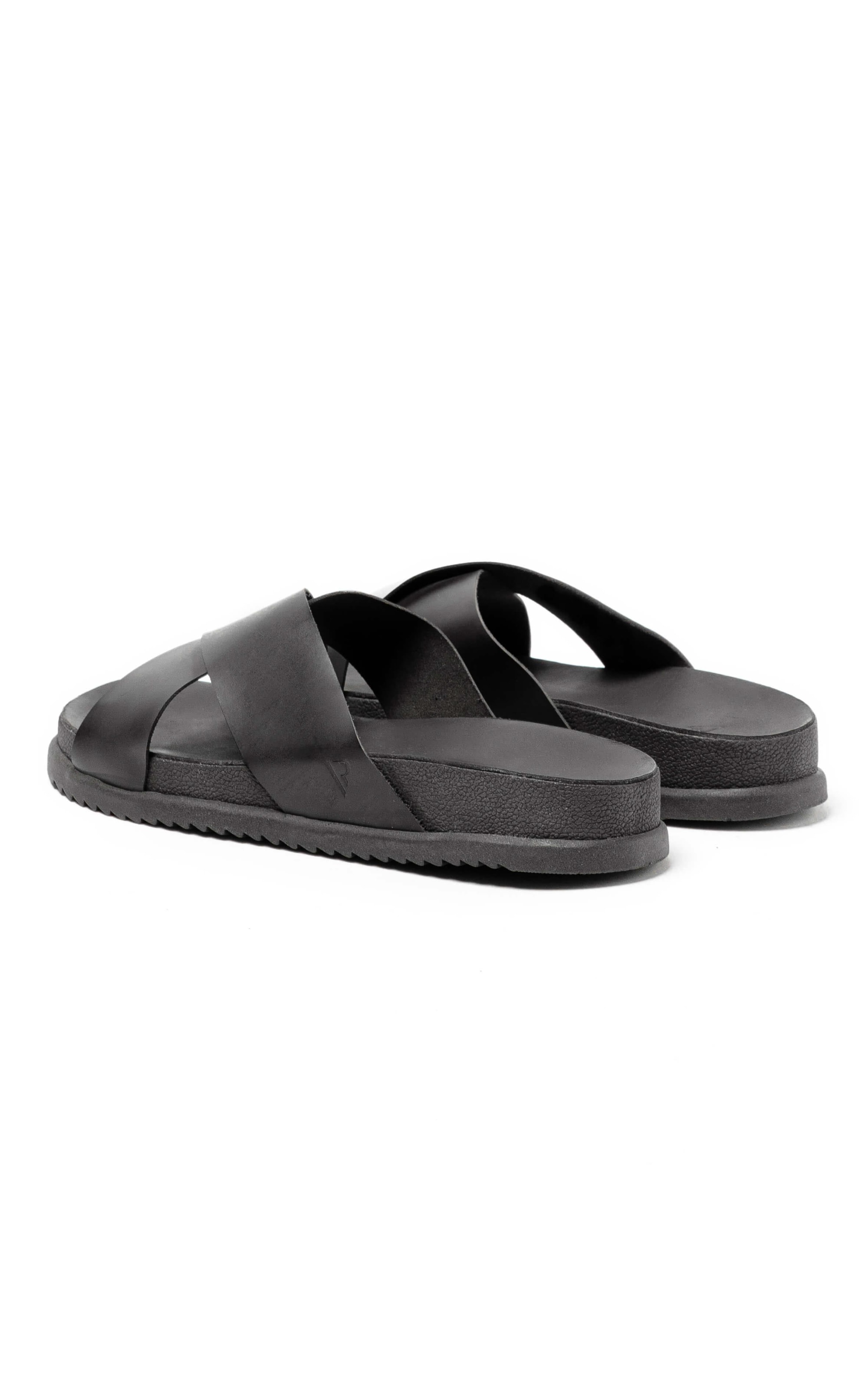 Chinelo Adam Preto