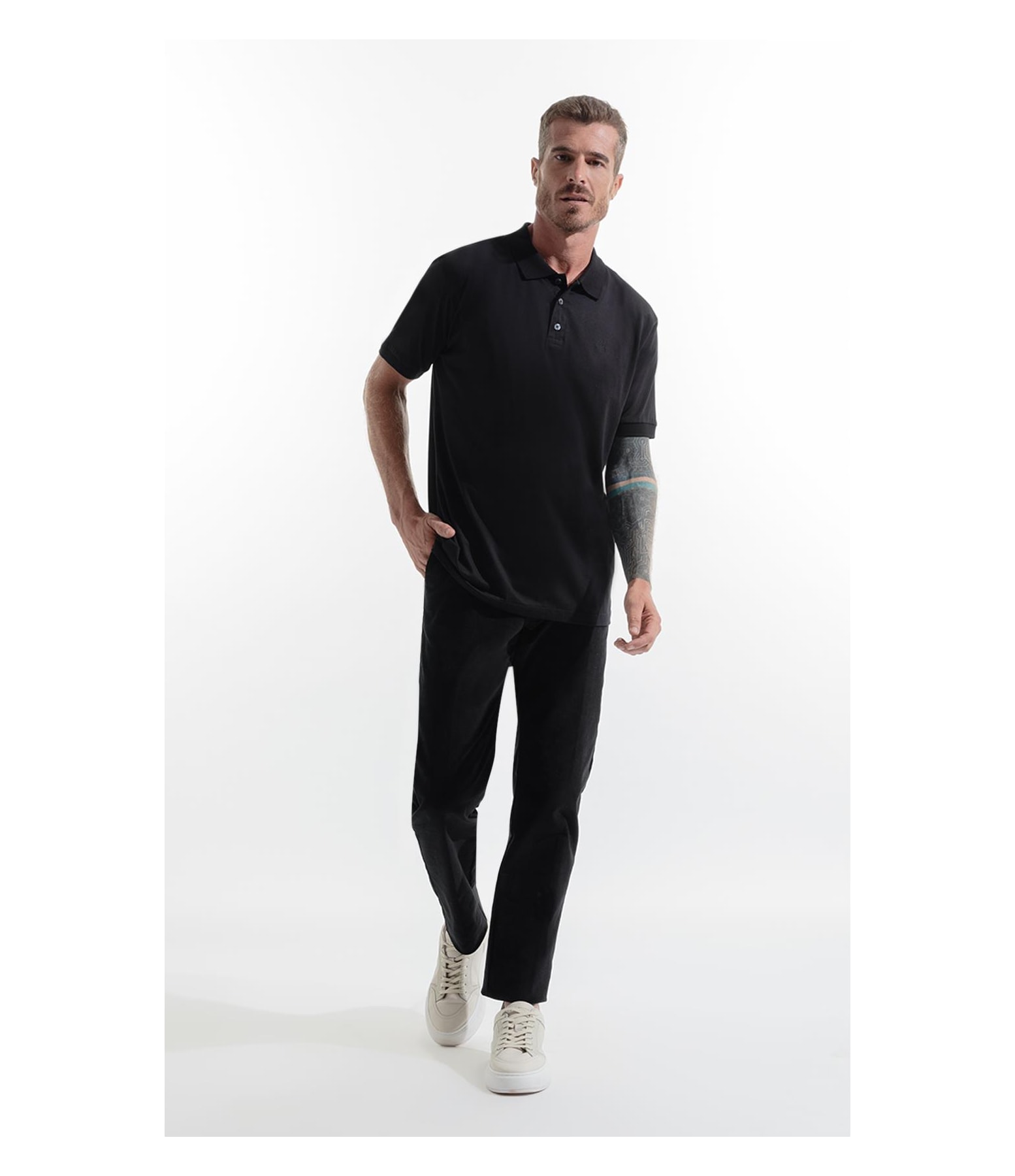 Polo Pima Gola Retilínea Preto