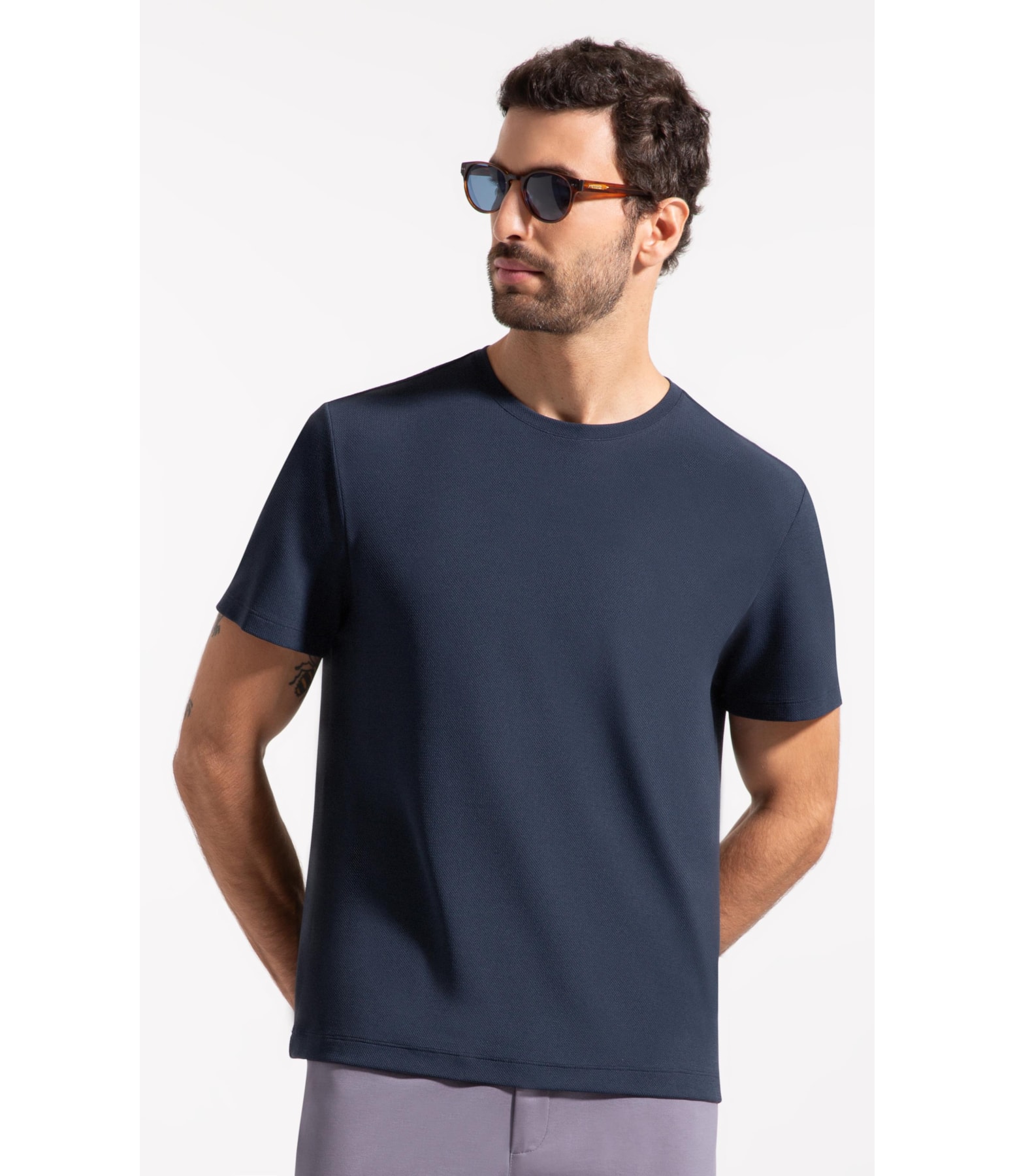 T-Shirt Malha Aston Dark Navy
