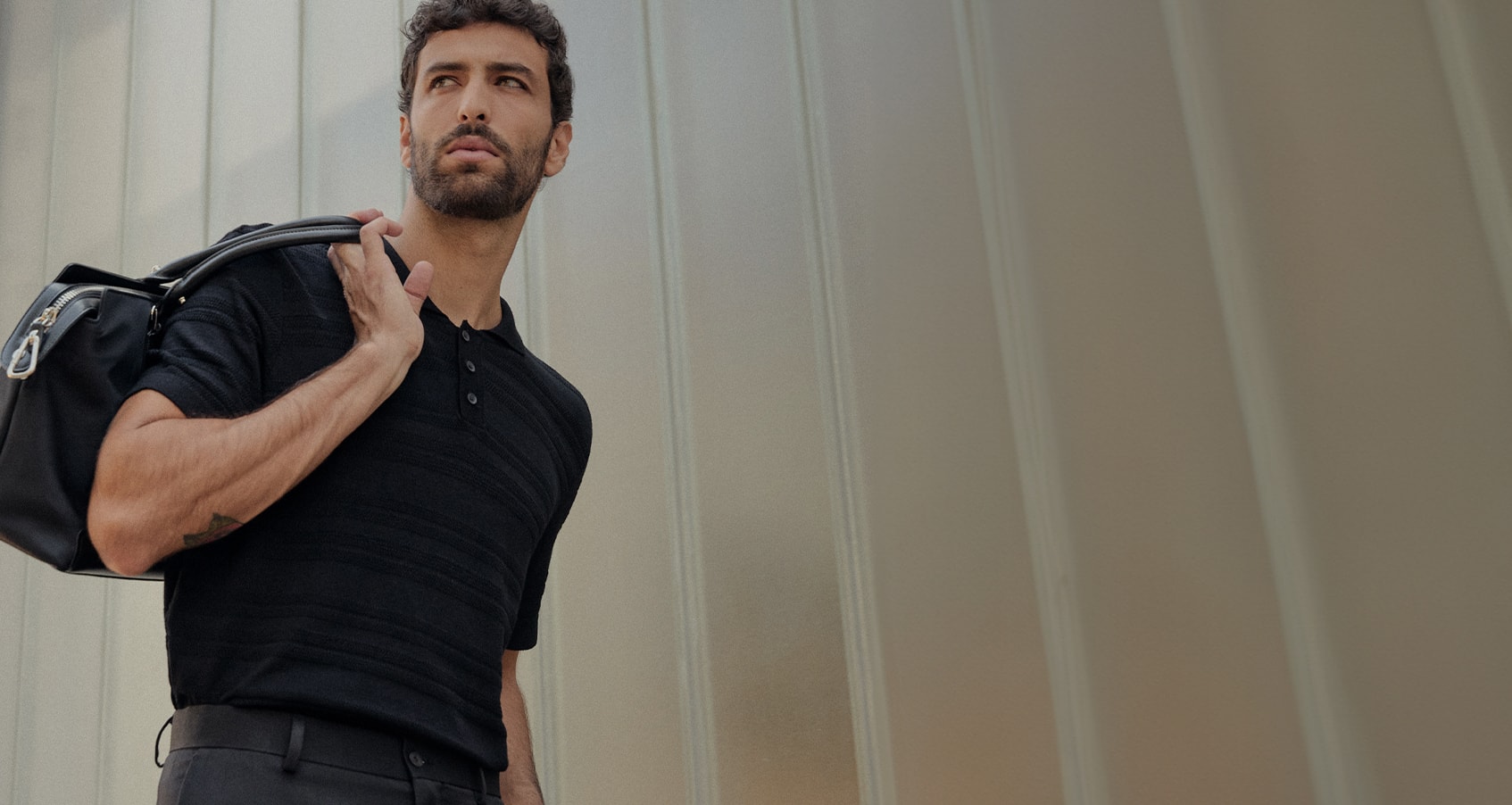 Campanha modelo VR Collezioni Campanha modelo VR Collezioni