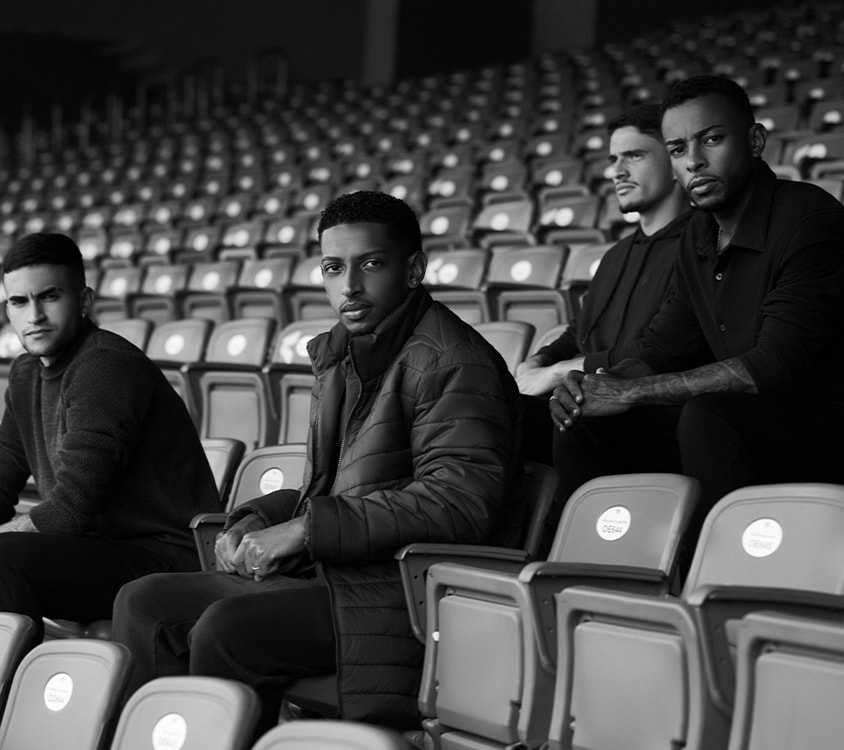 Campanha modelo VR Collezioni Campanha modelo VR Collezioni